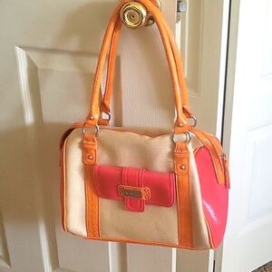 Hand bag